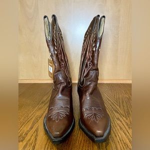Brand new (with tags) Justin Women’s Boots L4301 For Sale